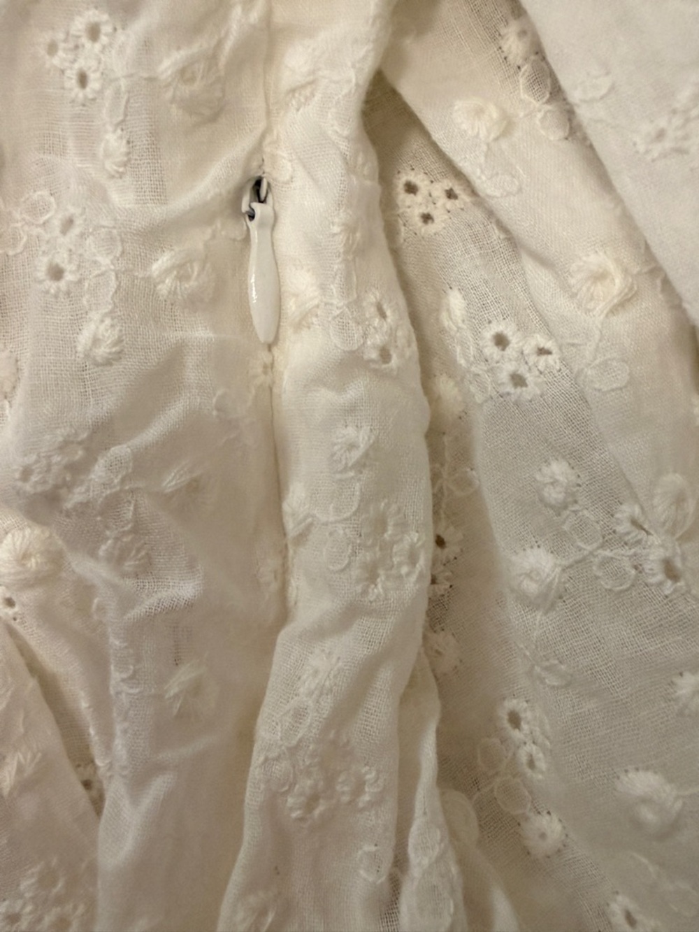 Tulip B White Eyelet Embroidered Peplum Top L NWT Boho Cottagecore - Picture 7 of 7